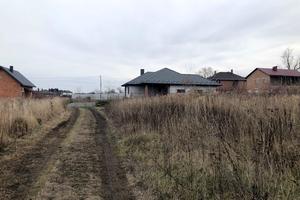 участок по адресу Героїв Крут