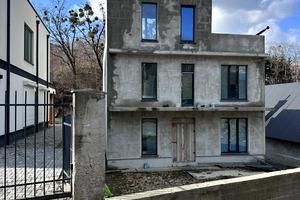 будинок за адресою Привітна вул.