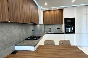 квартира за адресою Юліана Пелеша вул., 5