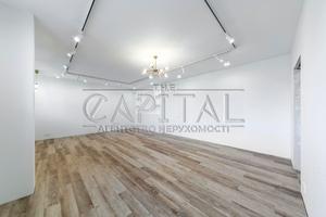 комерційна за адресою Метрологічна вул., 58