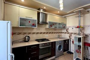 квартира за адресою Василя Симоненка вул., 44