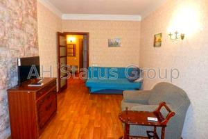 квартира за адресою Анни Ахматової вул., 22