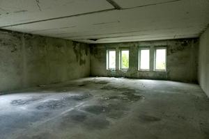 комерційна за адресою Менделєєва вул., 12