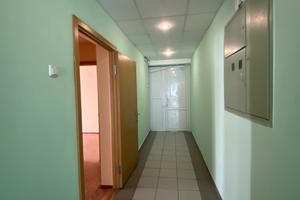 комерційна за адресою Ореста Васкула вул., 8-А