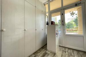 комерційна за адресою Боголюбова вул., 42