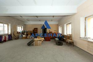 комерційна за адресою Чубанова вул., 8