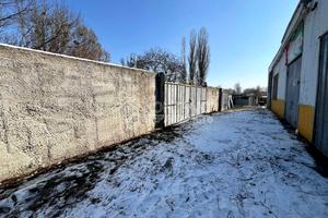 комерційна за адресою Клочківська вул., 341г