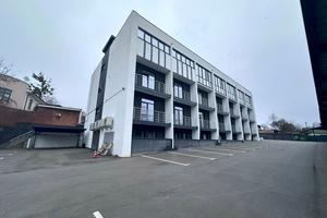 комерційна за адресою Малиновського вул., 26