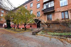 квартира по адресу Владимира Великого пл. (Артема), 9