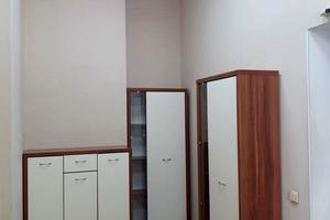 комерційна за адресою Інститутська вул., 25