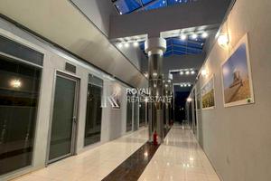 комерційна за адресою Хорива вул., 55Б
