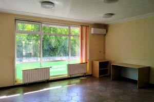 комерційна за адресою Оболонська набережна вул., 19