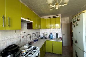 квартира за адресою Андрія Первозванного вул. (Стахурського), 48