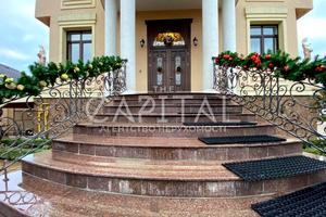 будинок за адресою Грушевського вул., 22