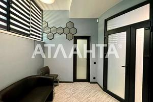 комерційна за адресою Зоопаркова вул., 8в