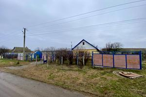 будинок за адресою с. Лугове, Морська, 7