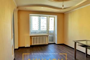 квартира за адресою Розвадовського вул., 10