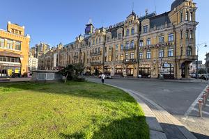 комерційна за адресою Велика Васильківська вул. (Червоноармійська), 1-3