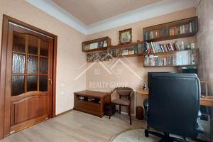 квартира за адресою Н'ютона, 28