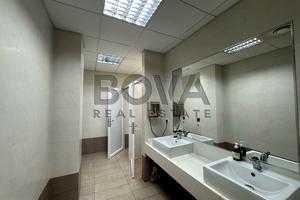 комерційна за адресою Ділова вул. (Димитрова), 5-Б