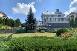 комерційна за адресою с. Черкаська Лозова, Лозовеньківська, 5