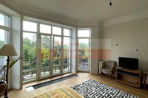 будинок за адресою Богатирська вул., 30б