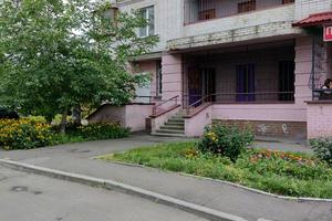 комерційна за адресою Академіка Булаховського вул., 5-Г