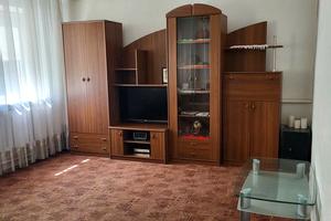 будинок за адресою Радісна вул., 11