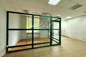 комерційна за адресою Анни Ахматової вул., 31