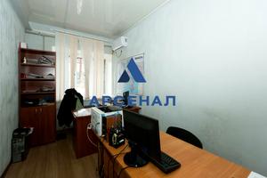 комерційна за адресою Чубанова вул., 8