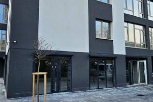 комерційна за адресою Августина Волошина вул., 2-А