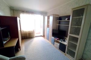 квартира за адресою Академіка Глушкова просп., 49