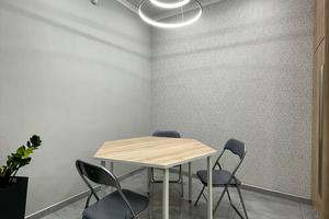 комерційна за адресою Жилянська вул., 68