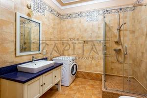 комерційна за адресою Кловський узвіз (Кловський), 7