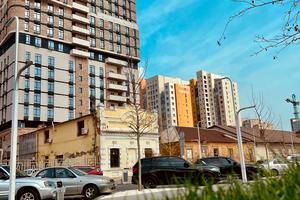 комерційна за адресою Дніпро, Ламана вул., 18