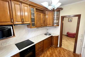 квартира по адресу Драгоманова ул., 31-В