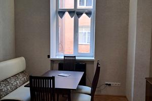 квартира за адресою Пантелеймона Куліша вул., 6