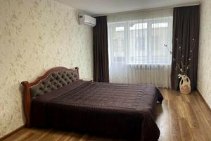 квартира за адресою Богдана Хмельницького просп. (Героїв Сталінграда), 31