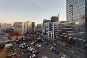 комерційна за адресою Короленківська вул., 3