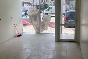 комерційна за адресою В'ячеслава Чорновола просп. (), 16г