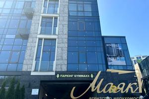 комерційна за адресою Андрія Верхогляда вул. (Михайла Драгомирова), 11-Б