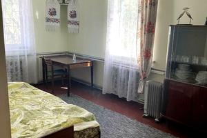 будинок за адресою Жовтнева, 4