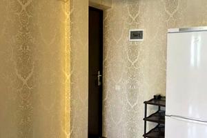 квартира за адресою Платанова вул., 82