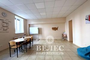 комерційна за адресою Машинобудівників вул., 23