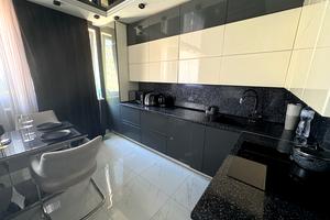 квартира за адресою Перлинна вул., 7