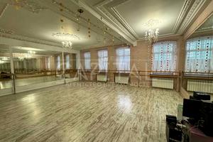 комерційна за адресою Шота Руставелі вул., 30-Б