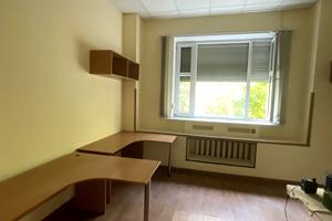комерційна за адресою Саксаганського вул., 67-Б