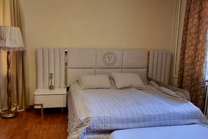 дом по адресу с. Петропавловская борщаговка, Каштановая ул.