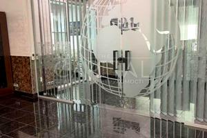 коммерческая по адресу Ивана Мазепы ул. (Январского Восстания), 3