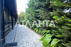 комерційна за адресою Зоопаркова вул., 8в